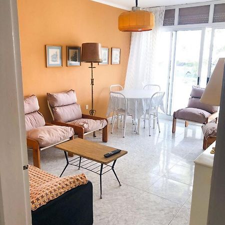 Mari Village Apartamento Luminoso,A 2 Minutos De La Playa 살루 외부 사진