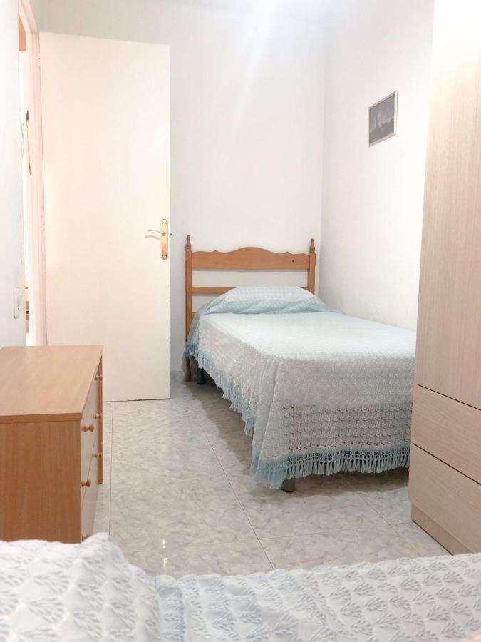 Mari Village Apartamento Luminoso,A 2 Minutos De La Playa 살루 외부 사진
