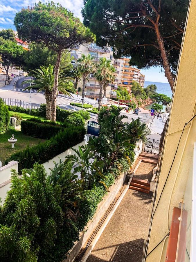 Mari Village Apartamento Luminoso,A 2 Minutos De La Playa 살루 외부 사진